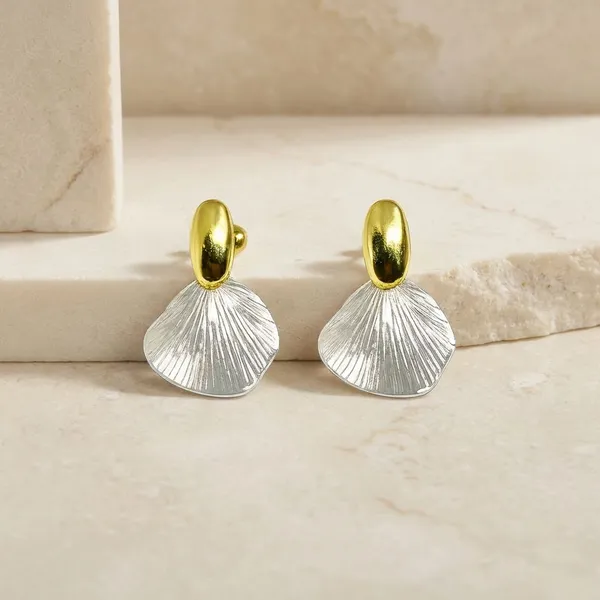 Vogue_Trendy_Shell_Drop_Earrings