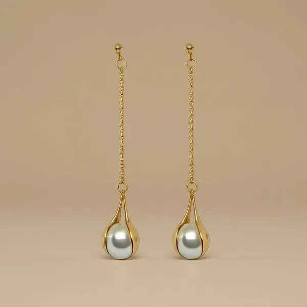 The_Hanging_Perlaine_Earrings