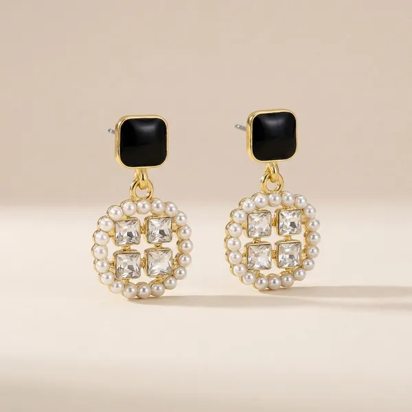 Ivory_And_Black_Premium_And_Stone_And_Pearl_Earrings_For_Women