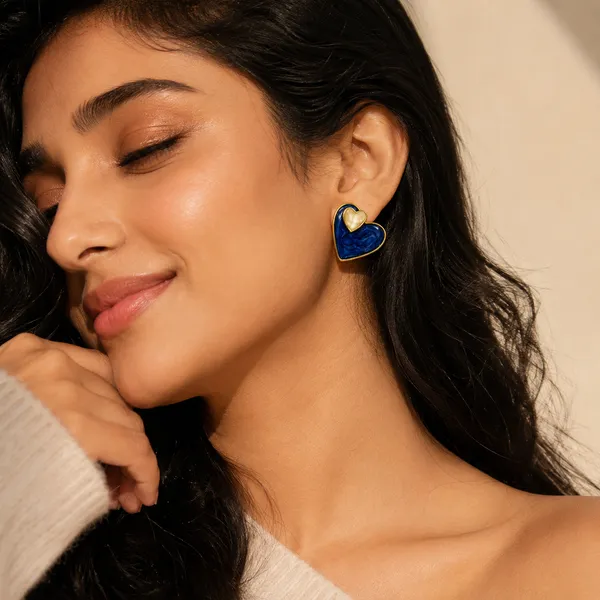The_Sapphire_Swirl_Hearts_Earring