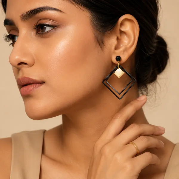 Geometric_Black_Gold_Dangling_Earrings