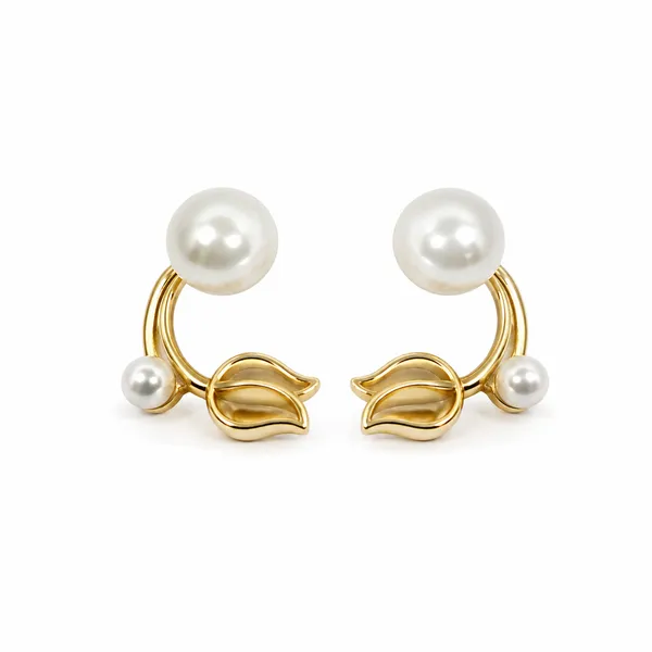 Pearl_Rose_Petal_Earring