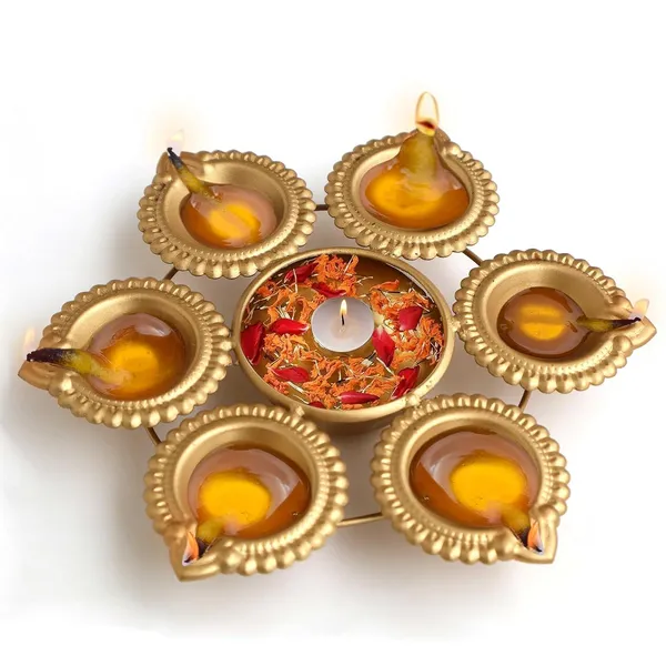 6_Diya_Urli_Diya_&_Flower_Floating_Decorative_Bowl_for_Floating_Flowers_and_Tea_Light_Candles_Home,_Office_and_Table_Decor,Diwali_Decoration_Items,_Metal,_Gold_Finish_Set_of_4_Size_18x18x2.5_CM