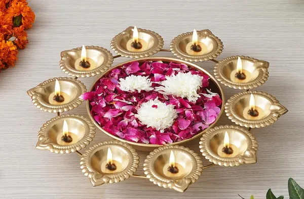 10_Diya_Shape_Flower_Decorative_Urli_Bowl_for_Home_Handcrafted_Bowl_for_Floating_Flowers_and_Tea_Light_Candles,_Office_and_Table_Decor|_Diwali_Decoration_Items_Set_of_4,_Size_-_24x24_CM