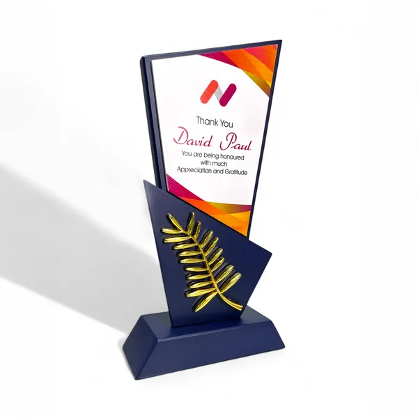 Navy_Geometric_Award_With_Golden_Laurel_Branch