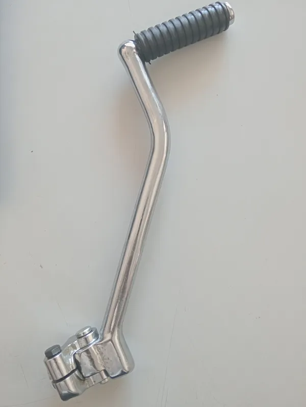 MAHINDRA_CENTURO_Kick_Lever