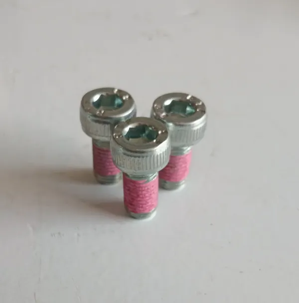 MAHINDRA_CENTURO_Socket_Bolt_(ONE_WAY_AND_MAGNET)
