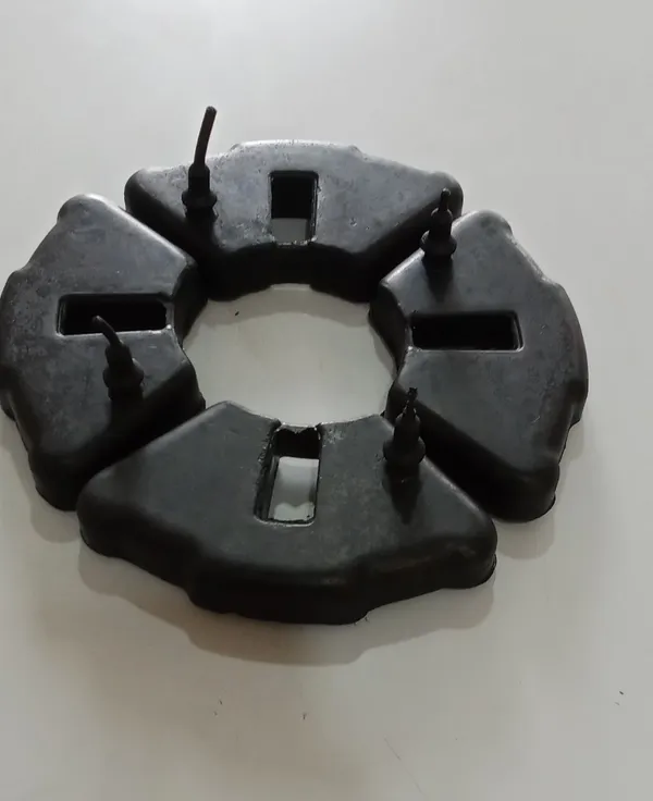 MAHINDRA_CENTURO_BACK_WHEEL_RUBBER_SET