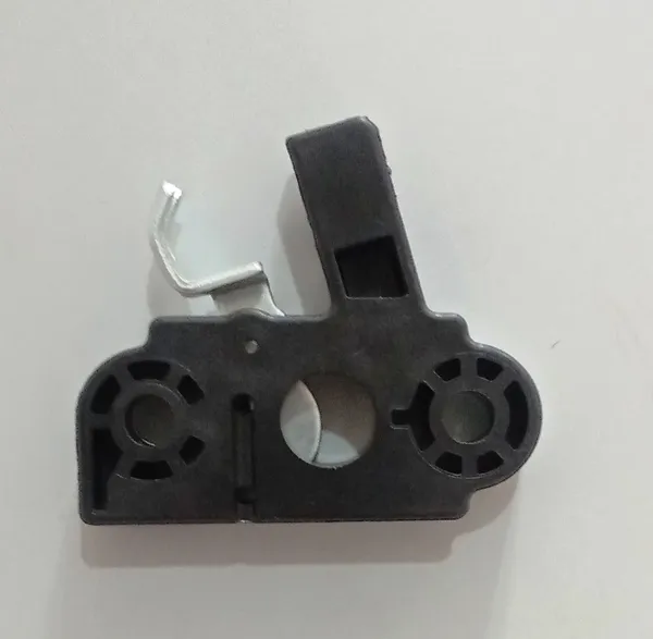 MAHINDRA_CENTURO_Seat_Catcher