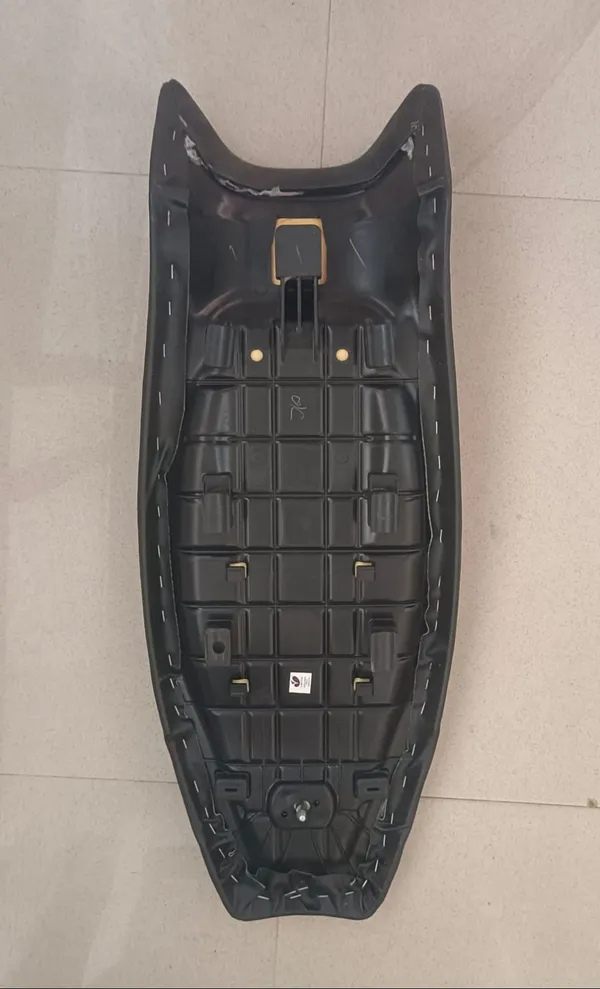 MAHINDRA_CENTURO_Seat_Assembly