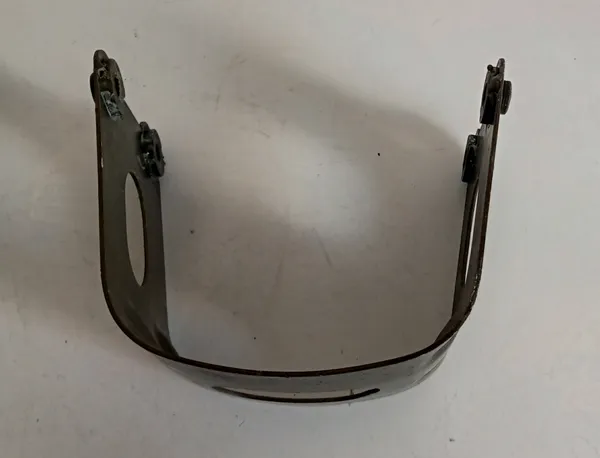 MAHINDRA_CENTURO_Front_Mudguard_Clamp