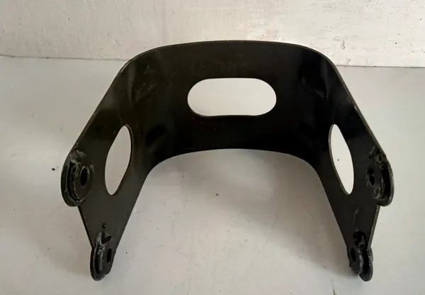 MAHINDRA_CENTURO_Front_Mudguard_Clamp