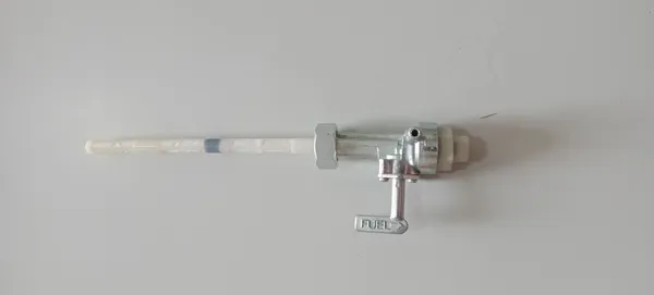 MAHINDRA_CENTURO_Petrol_Tap_On_Off
