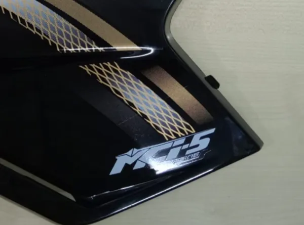 MAHINDRA_CENTURO_Side_Cover_Black_Rh