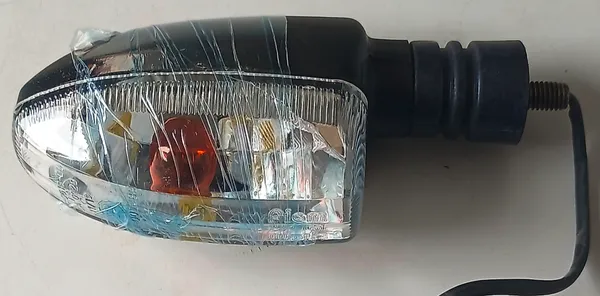 MAHINDRA_CENTURO_Front_Right_Indicator