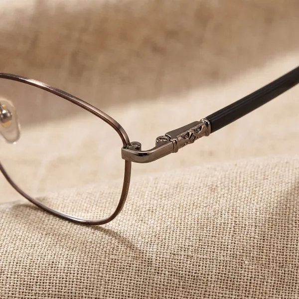 Golden_&_Black_Premium_Metal_Frame_For_Women