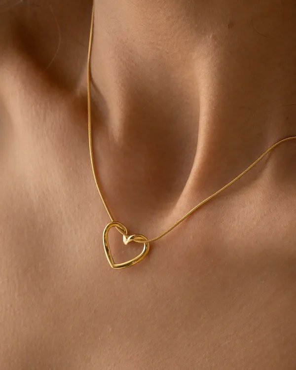 Forever_Love_Heart_Necklace