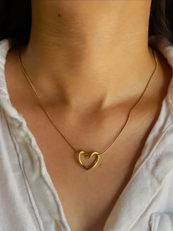 Forever_Love_Heart_Necklace