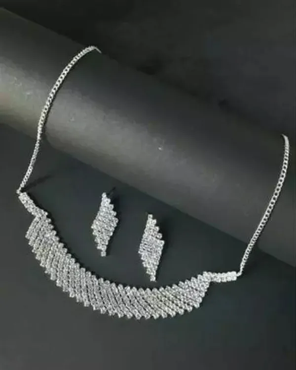 Silver_Plated_Single_Line_Big_Diamond_Choker_With_Earrings_For_Women