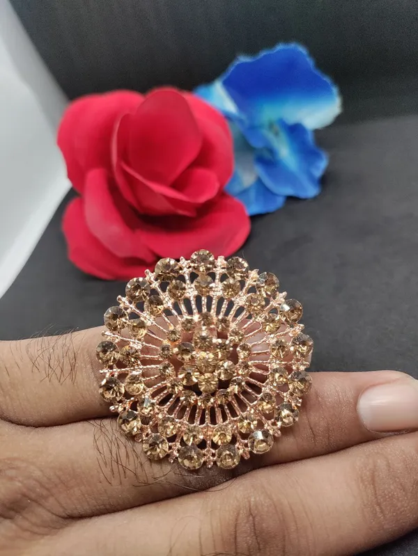 Gold_American_Diamond_Flower_Ring_For_Women