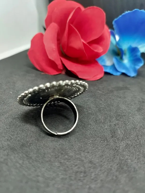 Black_Kundan_Polki_Ring_For_Women