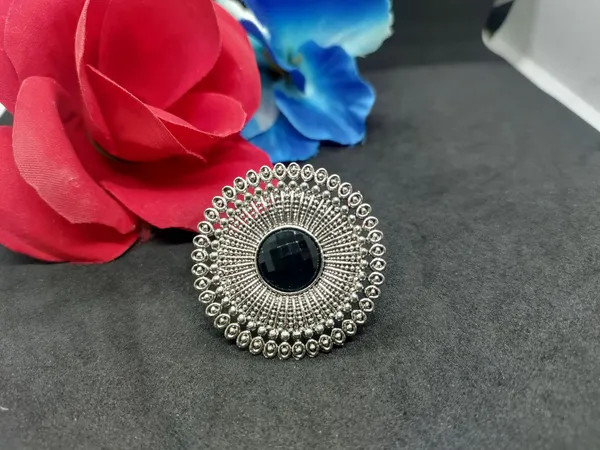 Black_Kundan_Polki_Ring_For_Women