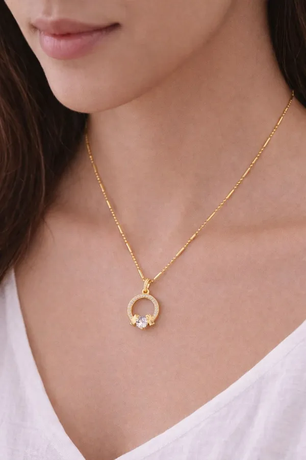 Celeste_Crystal_Circle_Pendant_Necklace_�_Gold_Finish