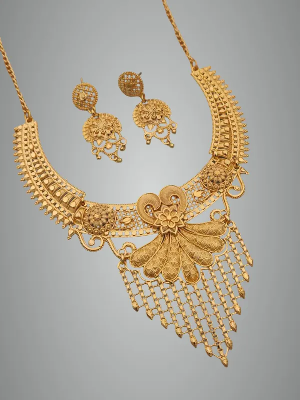 Gold_Maharashtrian_Traditional_Thushi_Choker_For_Women