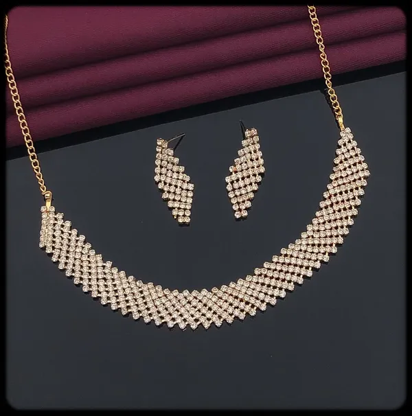 Gold_Plated_Single_Line_Big_Diamond_Choker_With_Earrings_For_Women