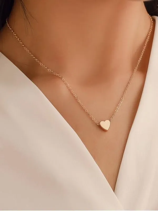 Minimal_Gold_Heart_Pendant_Necklace_�_Elegant_Love_Charm