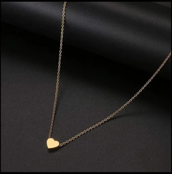 Minimal_Gold_Heart_Pendant_Necklace_�_Elegant_Love_Charm