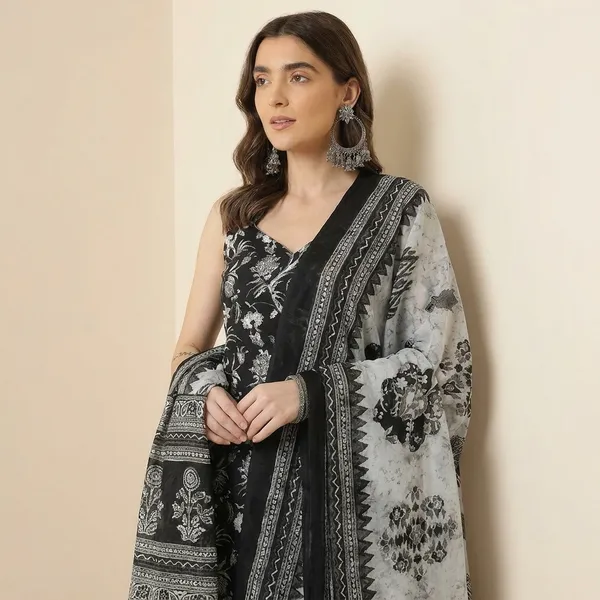 Black_Kurta_Pant_Set_With_Dupatta_For_Women