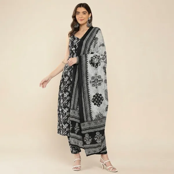 Black_Kurta_Pant_Set_With_Dupatta_For_Women