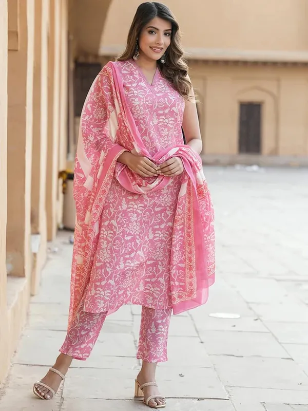 Floral_Print_Kurta_Trouser_Dupatta_Set_For_Women