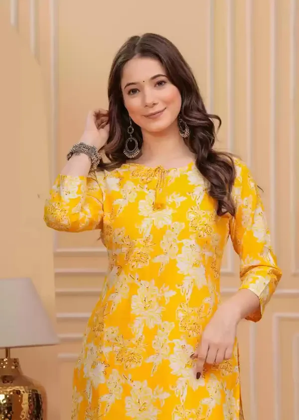 Women_Rayon_Straight_Kurta