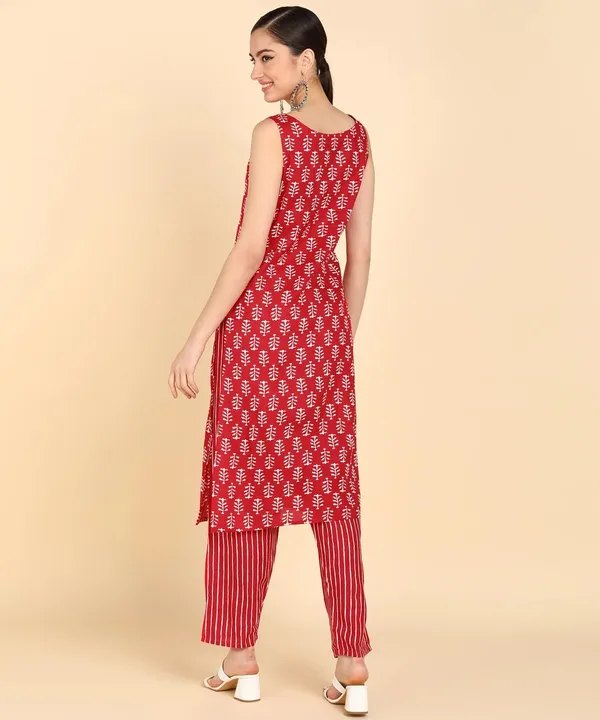 Women_S_Sleeveless_Kurta_Pant_Set