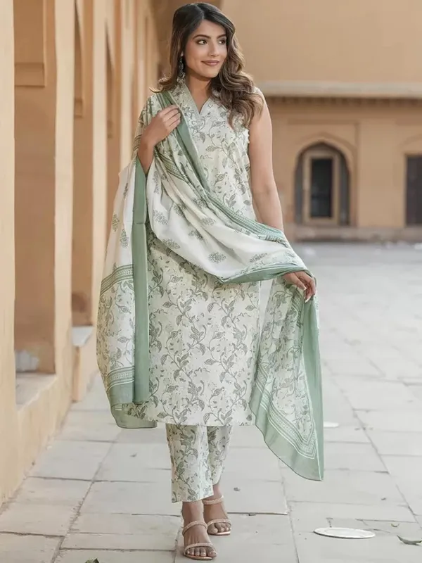 Floral_Print_Kurta_Trouser_And_Dupatta_Set_For_Women