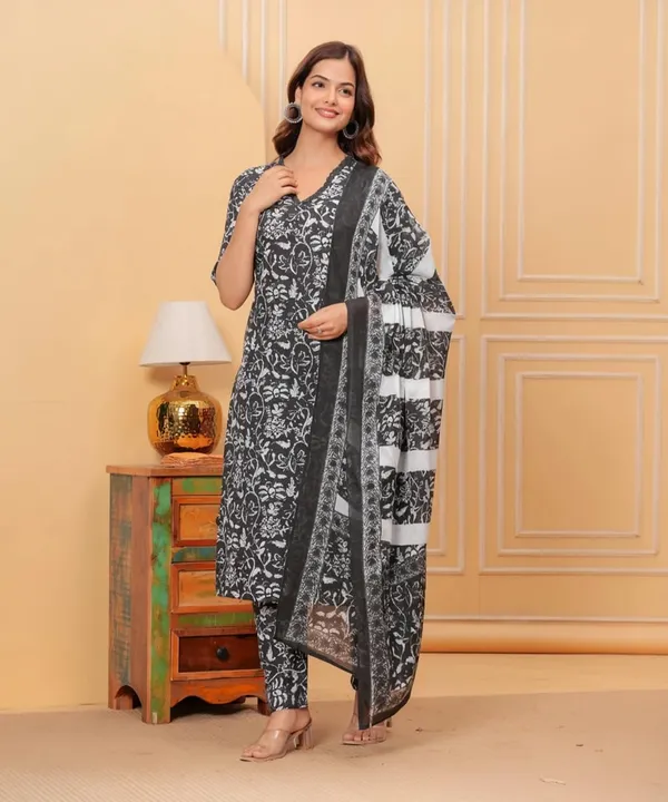 Women_Cotton_Kurta_Pant_Set_With_Dupatta