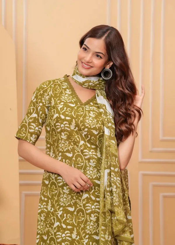 Women_Cotton_Kurta_Pant_Set_With_Dupatta