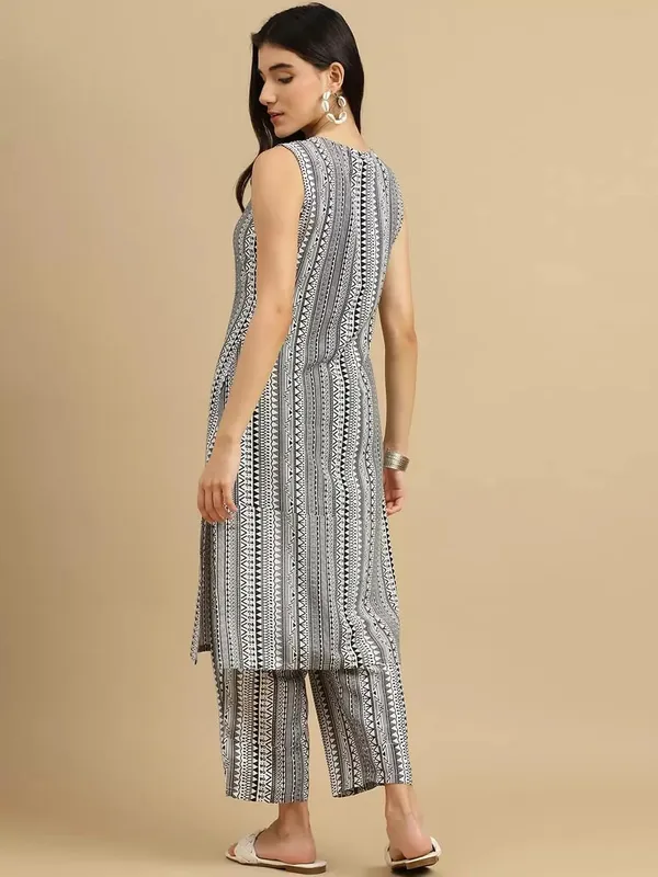 Women_S_Cotton_Kurta_Pant_Set_Okay_Let_Me_Break_Down_The_Input_Title_And_Apply_The_Rules_Input_Veeracollection_Women_S_Striped_Print_Sleeveless_Cotton_Kurta_Pant_Set_In_Alpha_M_Grey_Removing_Brand_Veeracollection_Color_Grey_Size_M_Alpha_Pattern_Variant_Details_Striped_Print_Sleeveless_Location_Code_In_Keeping_Core_Product_Type_Kurta_Pant_Set_Material_Cotton_Intended_User_Women_S_Output_Women_S_Cotton_Kurta_Pant_Set