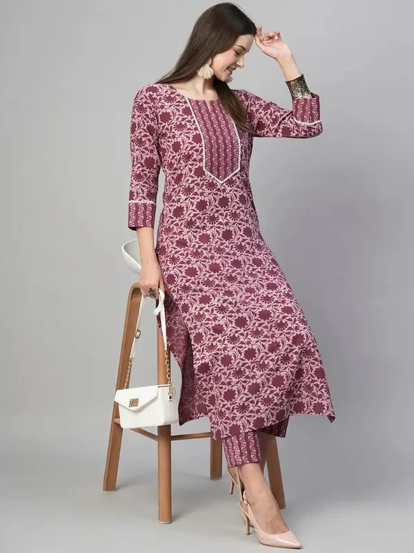 Women_Cotton_Kurta_Pant_Set_With_Dupatta