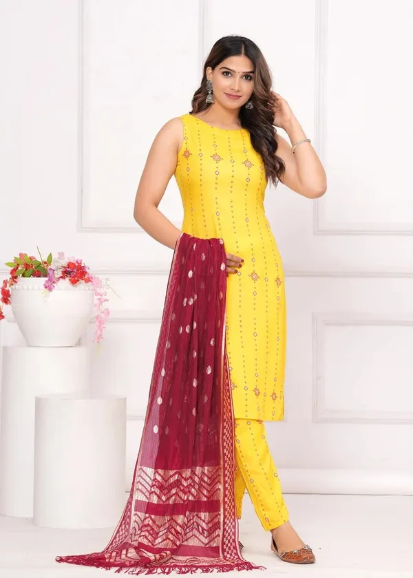 Women_S_Cotton_Kurta_Pant_Set_With_Dupatta