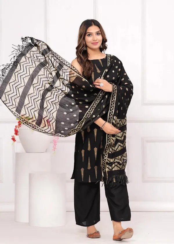 Women_Cotton_Kurta_Pant_Set_With_Dupatta