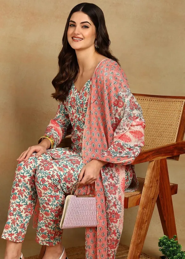 Women_Floral_Print_Kurta_Set_With_Pant_And_Dupatta
