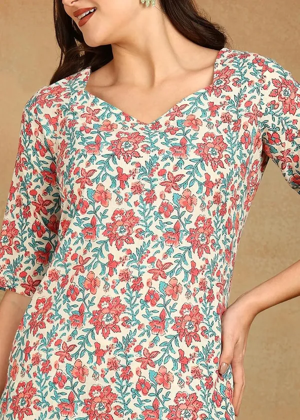 Women_Floral_Print_Kurta_Set_With_Pant_And_Dupatta