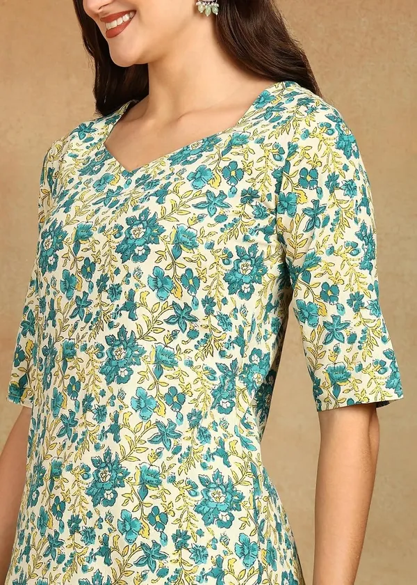 Women_Kurti_Pant_Dupatta_Set