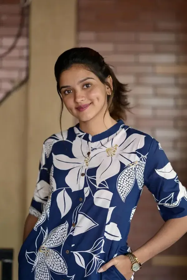 Blue_Floral_Print_Kura_Pant_Set_for_women