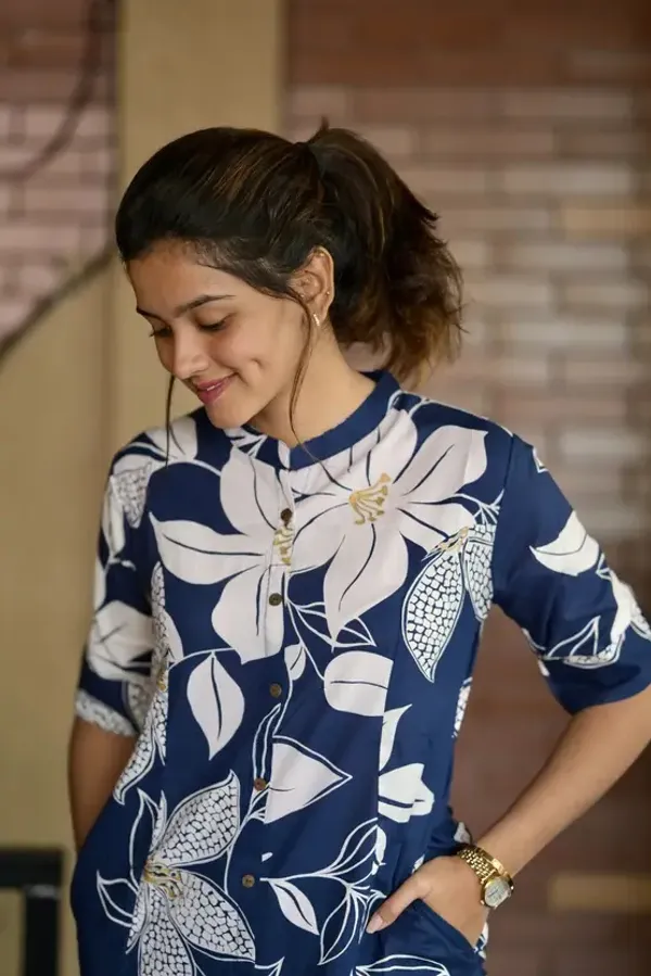 Blue_Floral_Print_Kura_Pant_Set_for_women