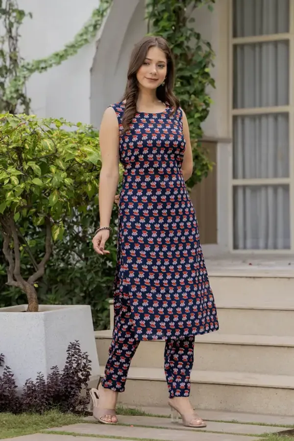 Sleeveless_Blue_Pritned_single_kurti