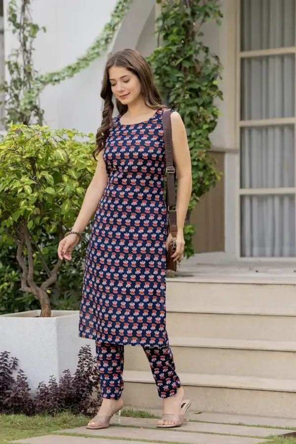 Sleeveless_Blue_Pritned_single_kurti